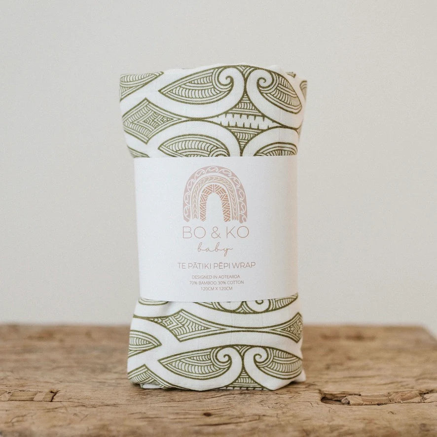 BO & KO Baby Te Pātiki Pēpi Wrap in Green | Bear & Moo