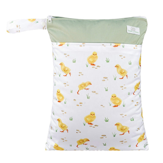 Bear & Moo Reusable Large Wet Bag in Little Chicks